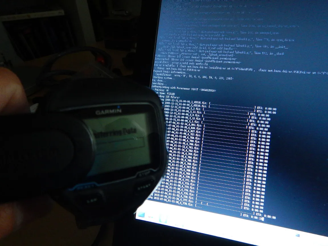 Forerunner 910XT Linux downloading files from device