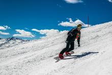Greg Nowak on a snowboard in Salbach 2015